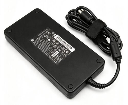 Cargador Notebook Gamer HP 19.5V 6.9A 135W Punta Azul (1) CARGADOR NOTEBOOK GAMER HP 19.5V 6.9A 135W PUNTA AZUL 4.5*3.0